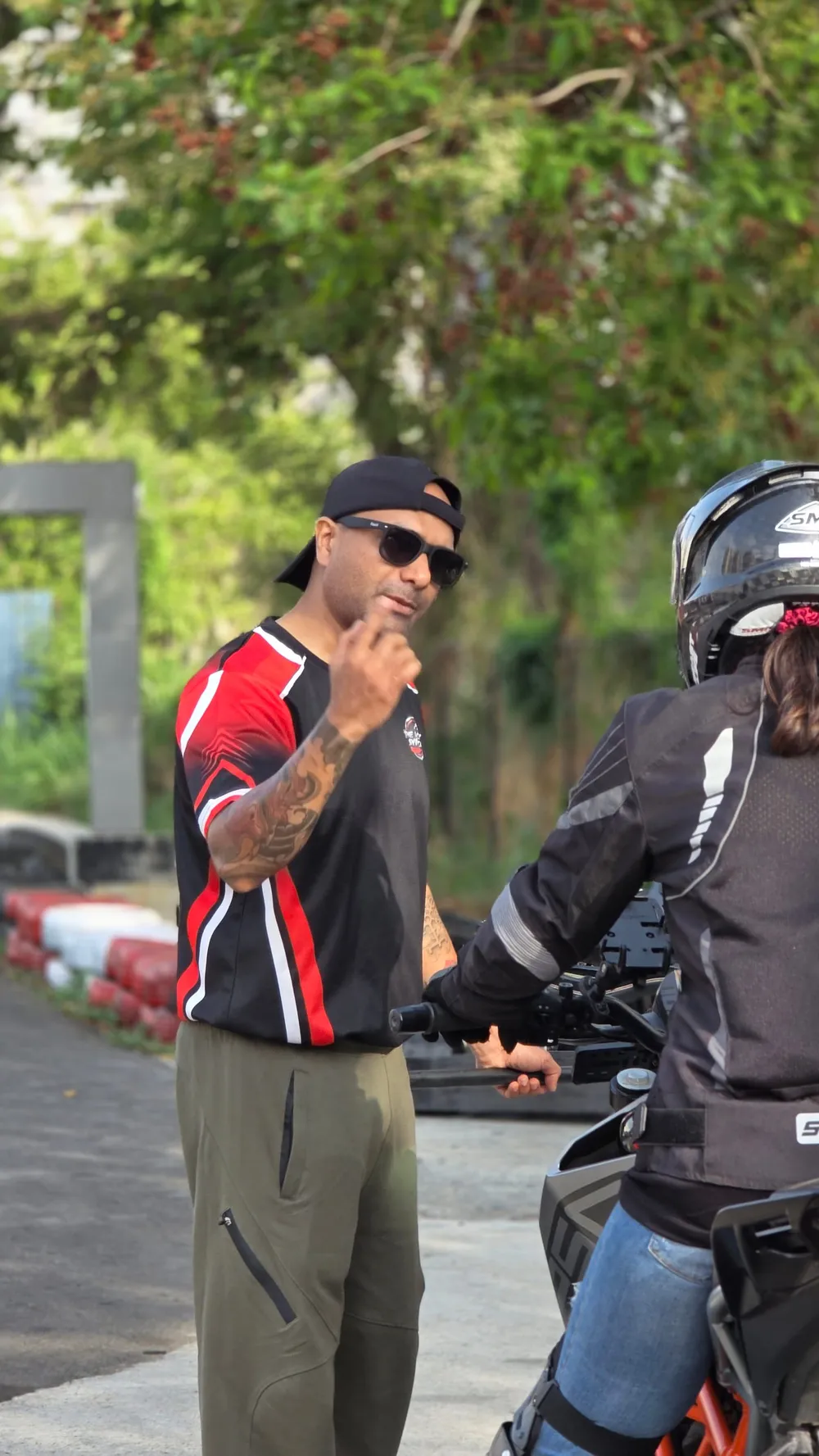 Making sure everyone understands and respects the track. PC- Priyanka Tambe
