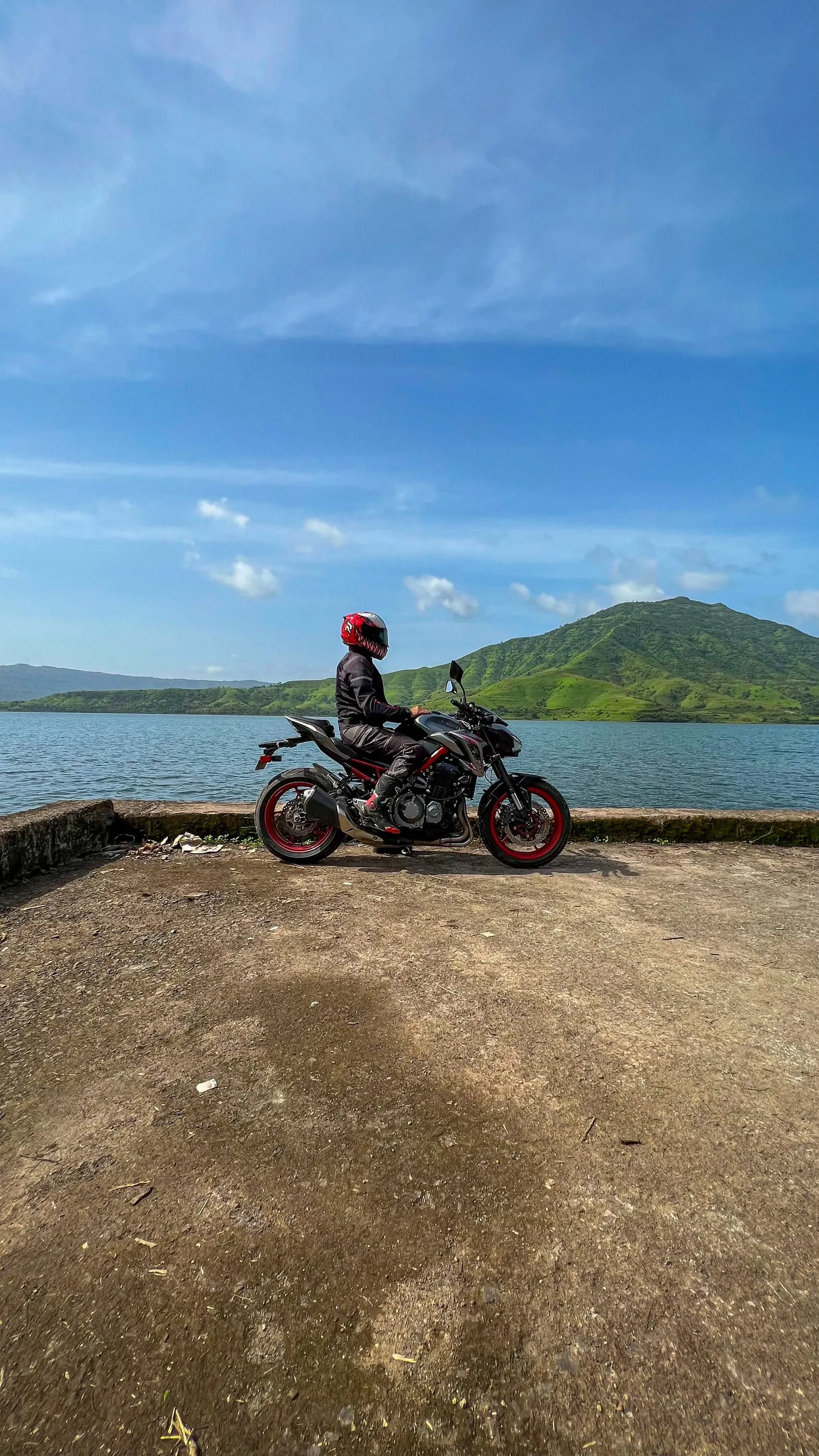 Dhom Dam