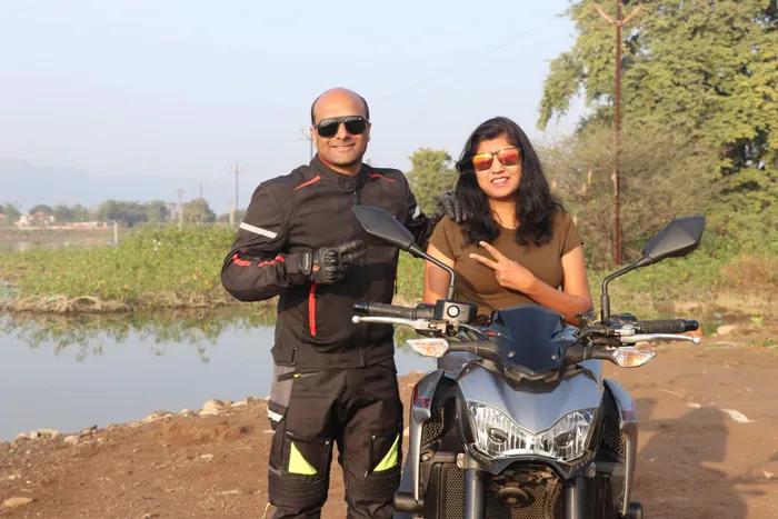 Kasarsai dam with BikeMySoul